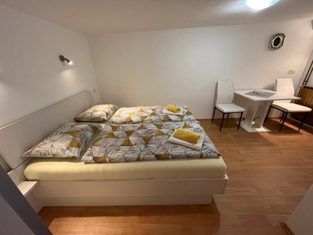 Apartmaji In Sobe Cuder โซชา ภายนอก รูปภาพ