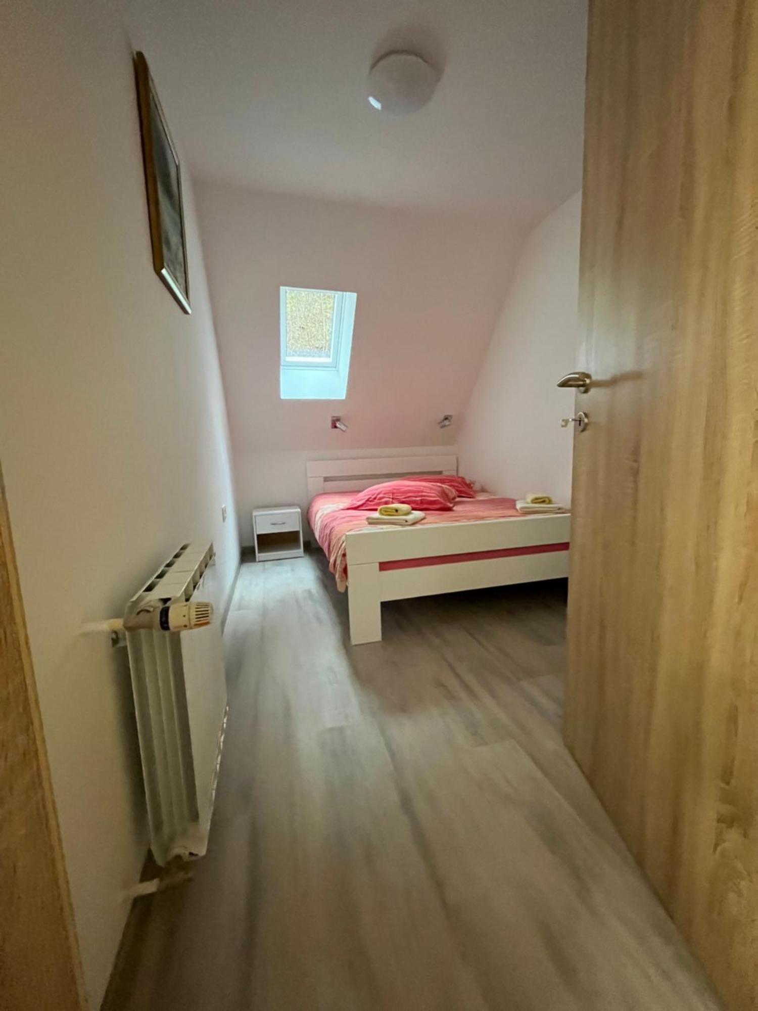 Apartmaji In Sobe Cuder โซชา ห้อง รูปภาพ